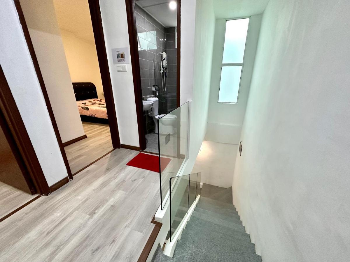 Springfield 3-Storey Cheerful Townhouse #Yoyo Homestay SDK Buitenkant foto