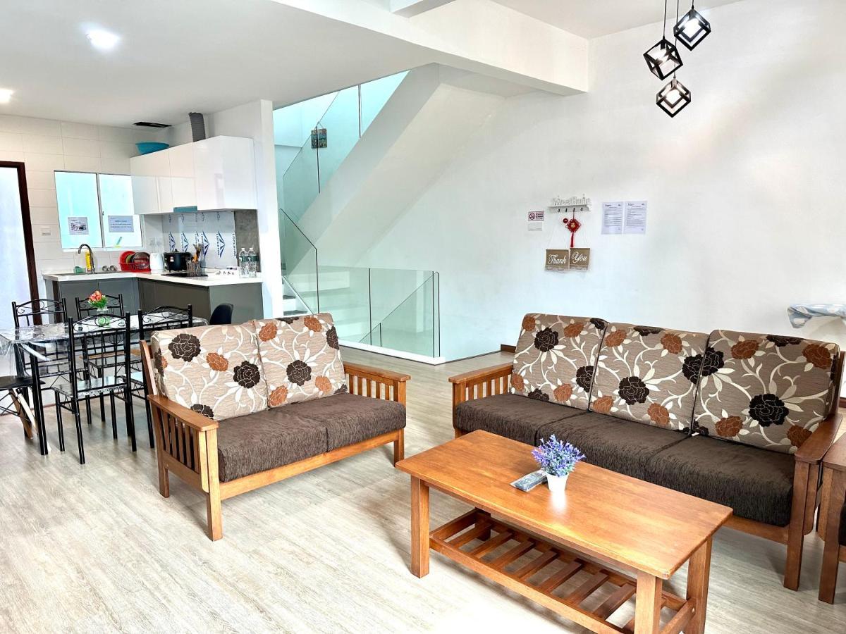 Springfield 3-Storey Cheerful Townhouse #Yoyo Homestay SDK Buitenkant foto