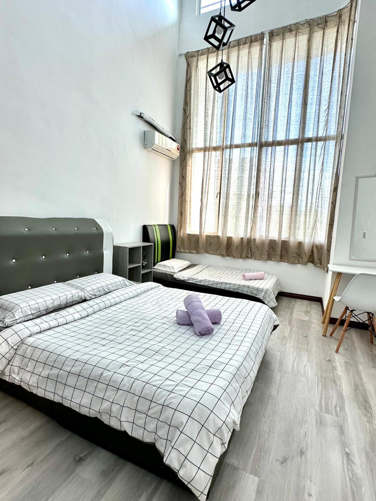 Springfield 3-Storey Cheerful Townhouse #Yoyo Homestay SDK Buitenkant foto