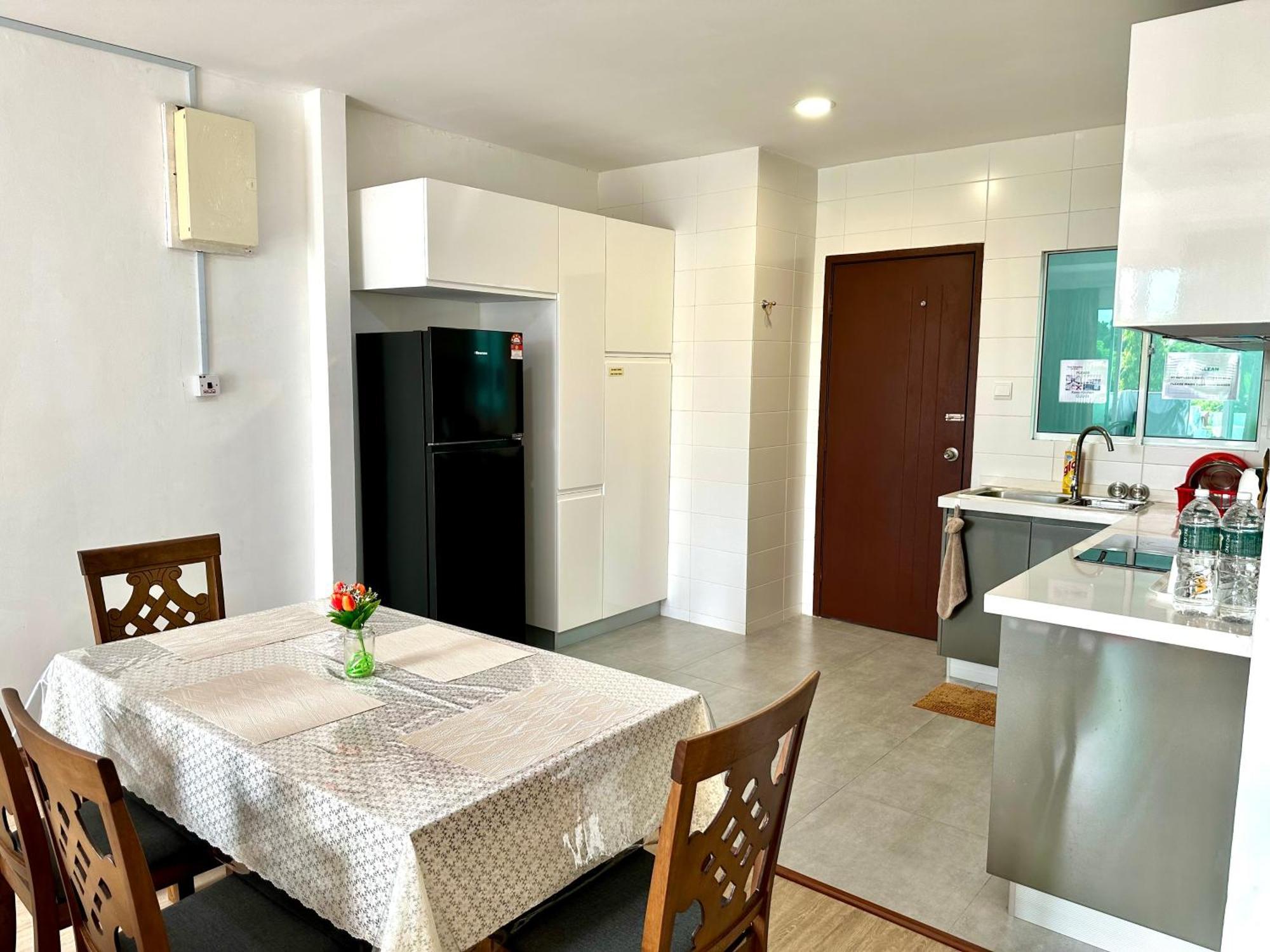 Springfield 3-Storey Cheerful Townhouse #Yoyo Homestay SDK Buitenkant foto
